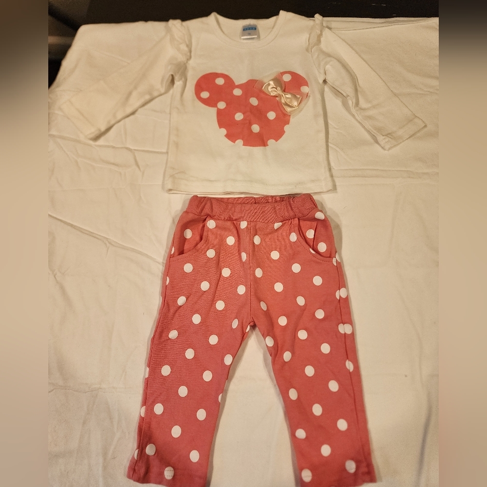Minnie Mouse Sweatsuit
